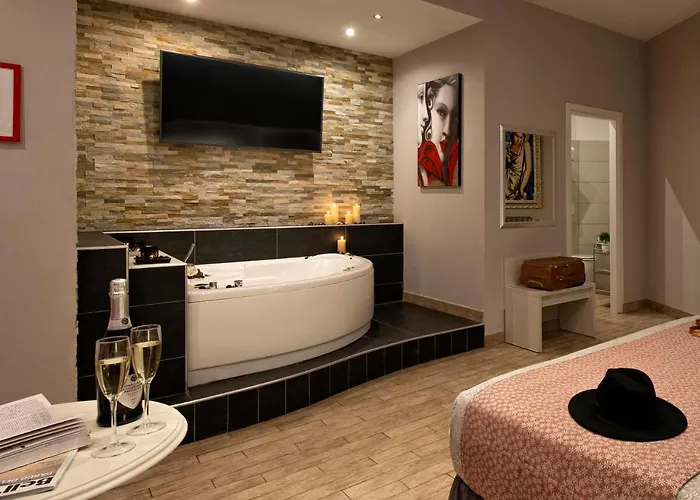 Five Rooms Rome Guesthouse