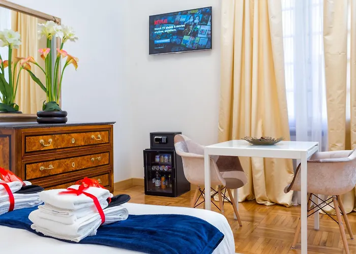 Queen Palace Suites Rome
